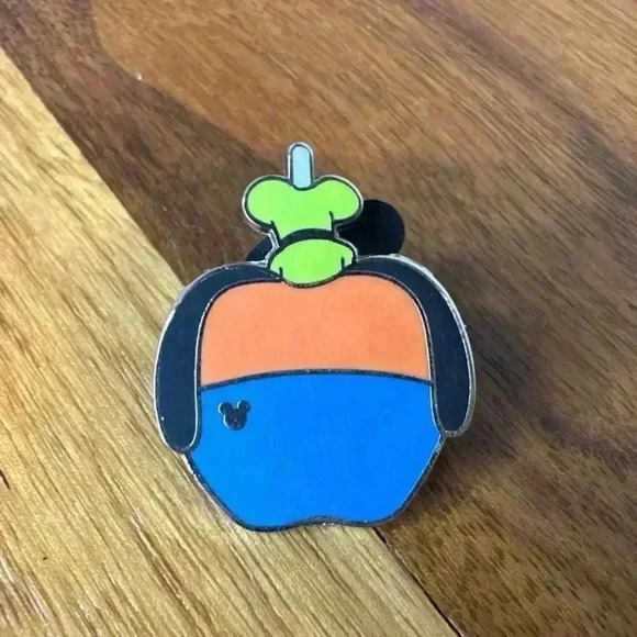 WDW 2015 DISNEY HIDDEN MICKEY HALLOWEEN GOOFY CANDY APPLE 6 OF 7 - Picture 1 of 2